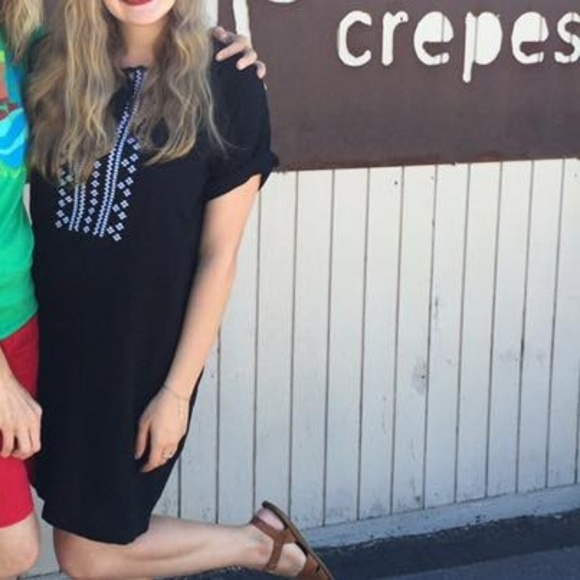 Black Embroidered Linen Sheath Dress - Boho Style - Picture 4 of 16